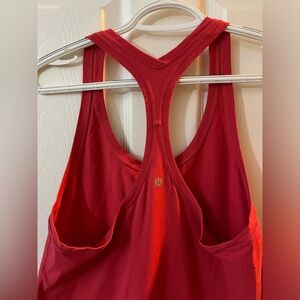 Lululemon coral tank